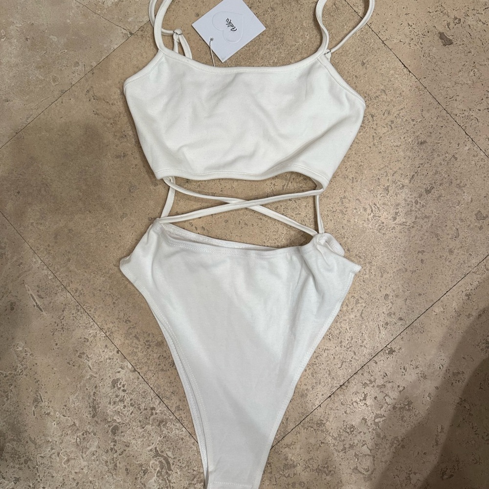 Adika Crisscross Bodysuit